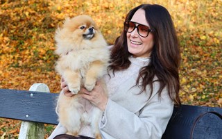 Från popstjärna till sagoskapare – Camilla Brinck har hittat hem