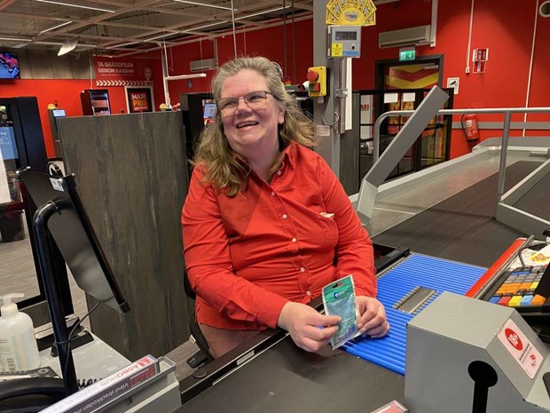 Anita – från kassalinjen till deckarhyllan Anita – från kassalinjen till deckarhyllan