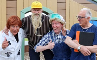 Svineri, skratt och grisskandaler väntar i sommar