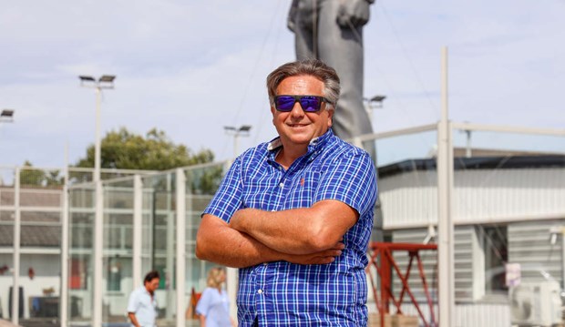 Georges Michael Jackson-staty har blivit turistmagnet i �ngelholm