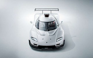 Koenigsegg v�cker den f�rbjudna dr�mmen till liv